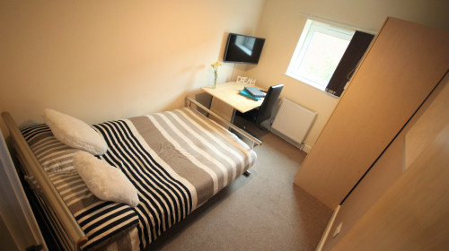 Bedroom 3 at 21 Broom Street